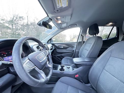 Used 2022 GMC Terrain SLE w/ Driver Convenience Package image 11