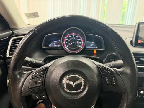 Used 2016 MAZDA MAZDA3 i Touring w/ Popular Equipment Package FWD image 23