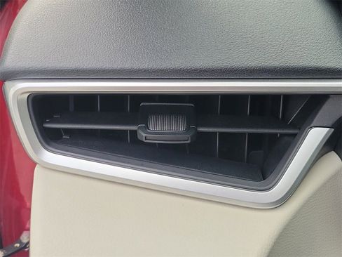 Used 2023 Toyota Corolla LE image 30