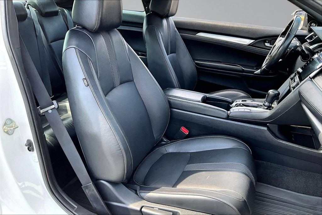 Used 2019 Honda Civic Touring image 7