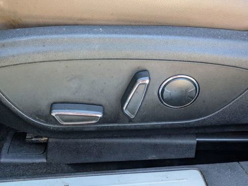 Used 2015 Lincoln MKZ w/ Equipment Group 102A Reserve FWD image 15