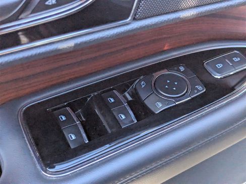 Used 2024 Lincoln Navigator Reserve image 21