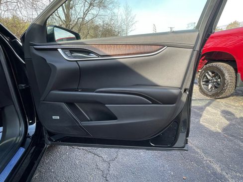 Used 2018 Cadillac XTS Luxury image 28