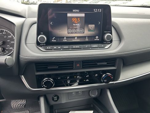 New 2025 Nissan Rogue S image 16