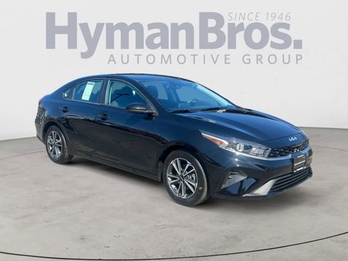 Used 2024 Kia Forte LXS image 1