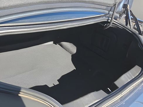 Used 2023 Chevrolet Camaro LT image 8