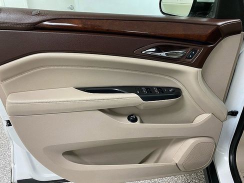 Used 2016 Cadillac SRX Premium w/ Driver Assist Package image 9