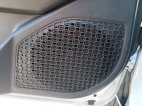 Used 2025 Toyota Tacoma SR5 RWD image 13
