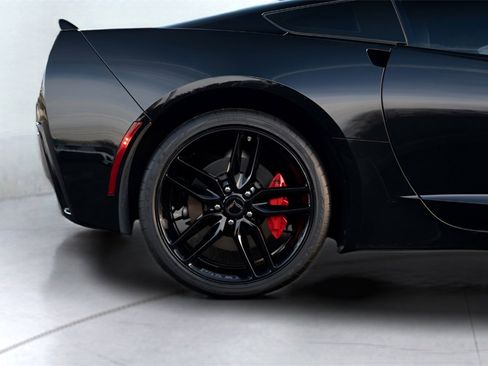 Used 2017 Chevrolet Corvette Stingray Coupe w/ Carbon Flash Badge Package image 23