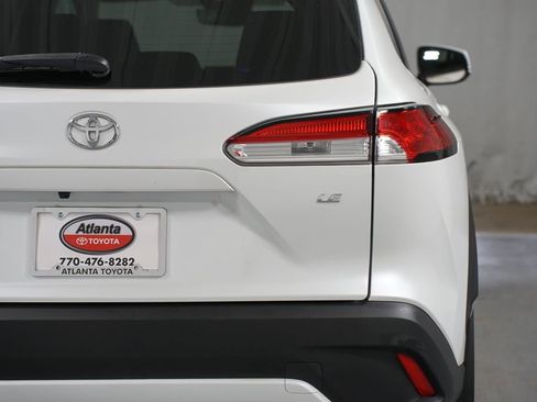 Certified 2024 Toyota Corolla Cross LE image 10