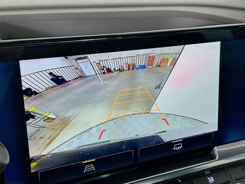 Used 2023 Chevrolet Silverado 1500 LT w/ Protection Package image 15