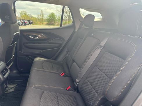 Used 2019 GMC Terrain SLE w/ Driver Convenience Package AWD/4WD image 17