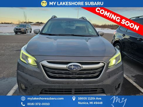 Used 2020 Subaru Outback Touring w/ Popular Package #2 image 3