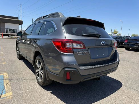 Used 2018 Subaru Outback 3.6R Limited AWD/4WD image 8