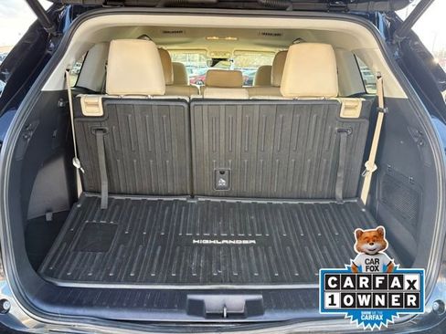 Used 2022 Toyota Highlander XLE image 25