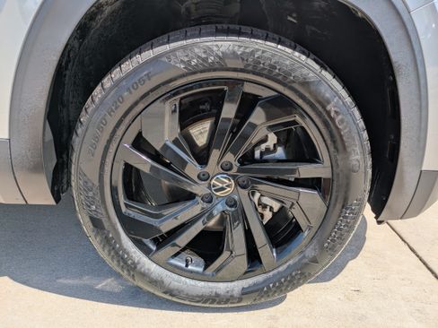 Used 2022 Volkswagen Atlas SE FWD image 9