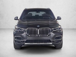 Used 2022 BMW X5 sDrive40i w/ Parking Assistance Package RWD video 2