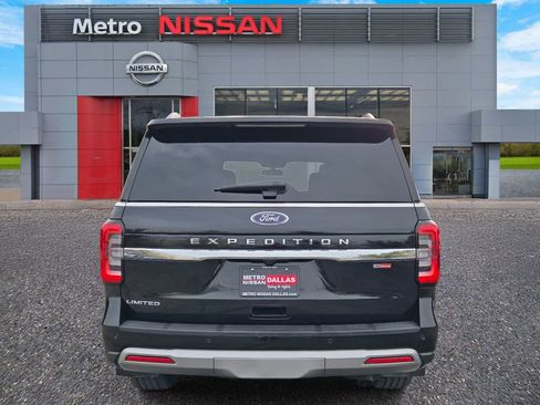 Used 2022 Ford Expedition Limited image 5