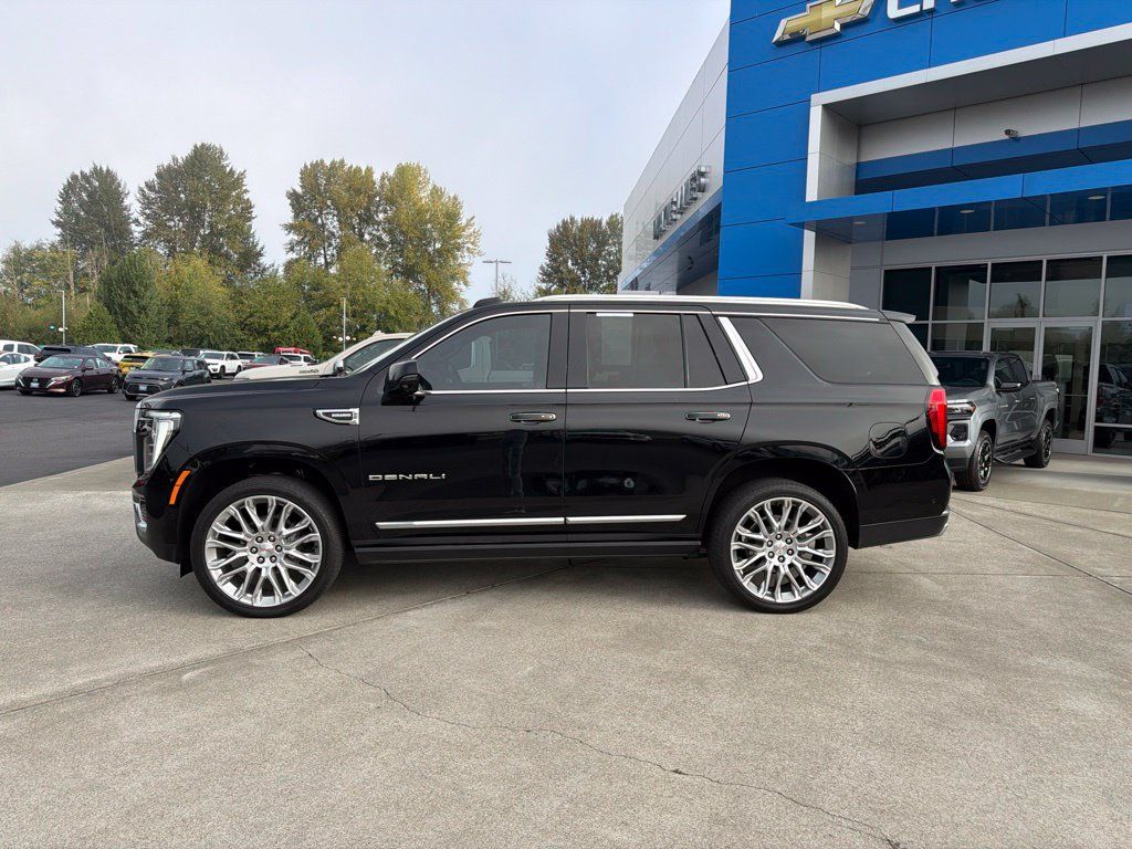 Used 2025 GMC Yukon Denali w/ Denali Reserve Package AWD/4WD image 2