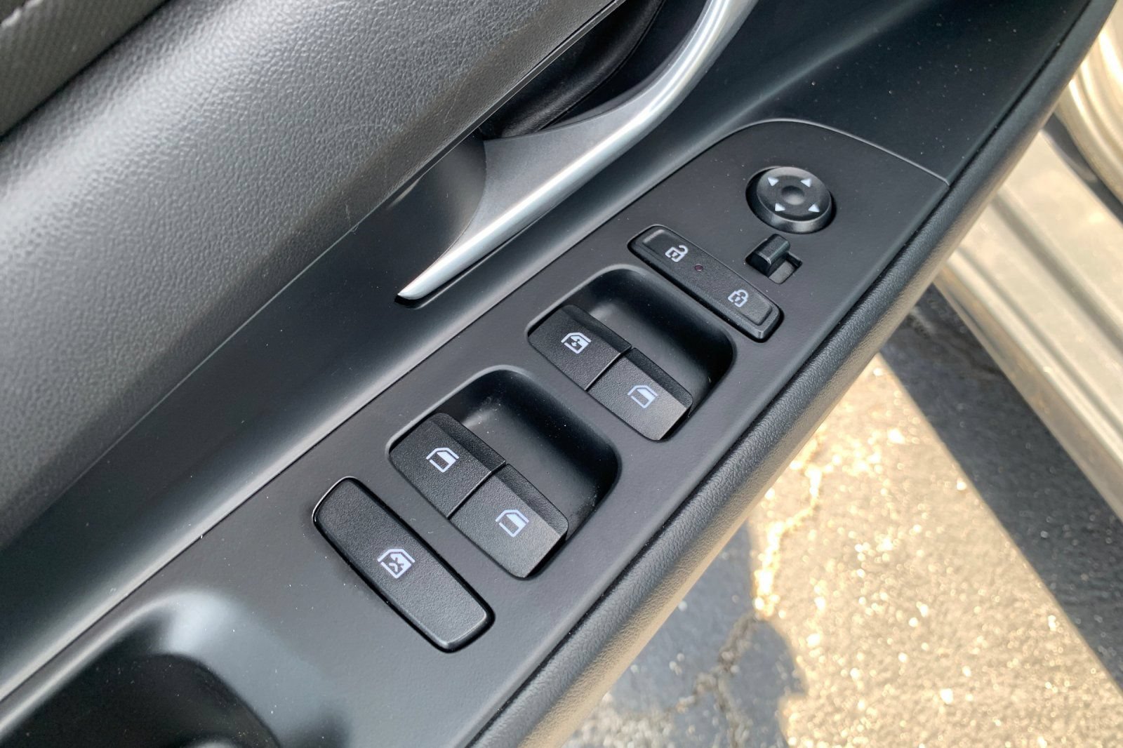 Used 2024 Hyundai Elantra Limited FWD image 13