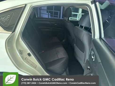 Used 2017 Nissan Altima 2.5 S w/ Power Driver Seat Package FWD image 32