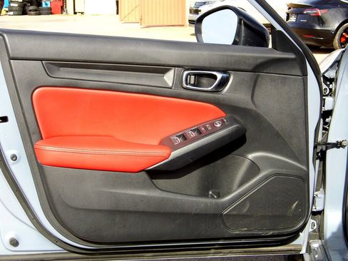 Used 2024 Honda Civic Sport image 19