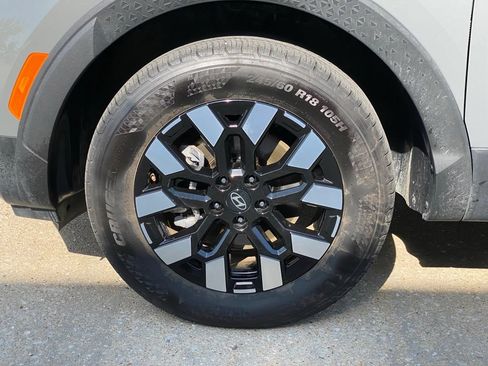 Used 2025 Hyundai Santa Cruz SEL FWD image 40