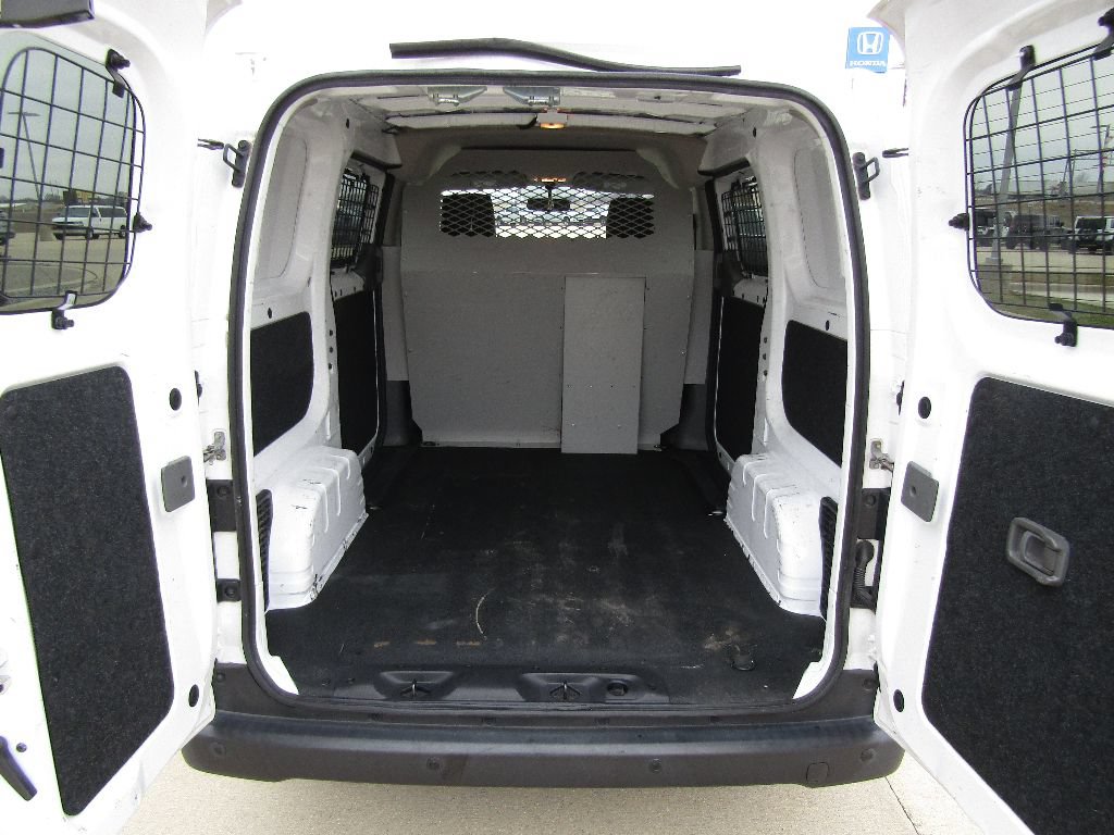 Used 2017 Chevrolet City Express LT FWD image 5