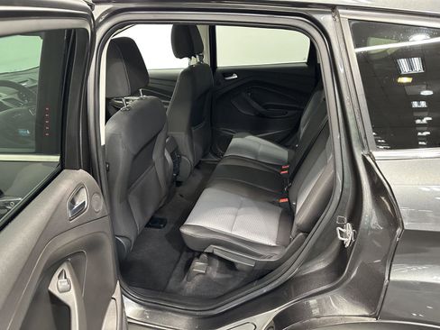 Used 2017 Ford Escape SE w/ Equipment Group 201A image 22