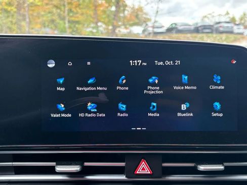 Used 2023 Hyundai Elantra Limited image 42