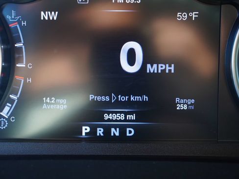 Used 2016 RAM 1500 Laramie AWD/4WD image 8