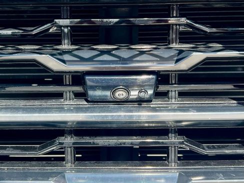 Used 2024 GMC Sierra 3500 AT4 w/ AT4 Premium Plus Package image 15