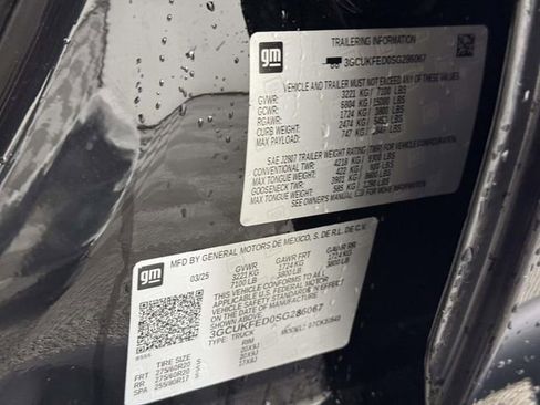 Used 2025 Chevrolet Silverado 1500 LT Trail Boss w/ Convenience Package II image 16