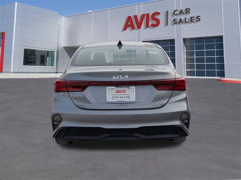 Used 2024 Kia Forte LXS image 5