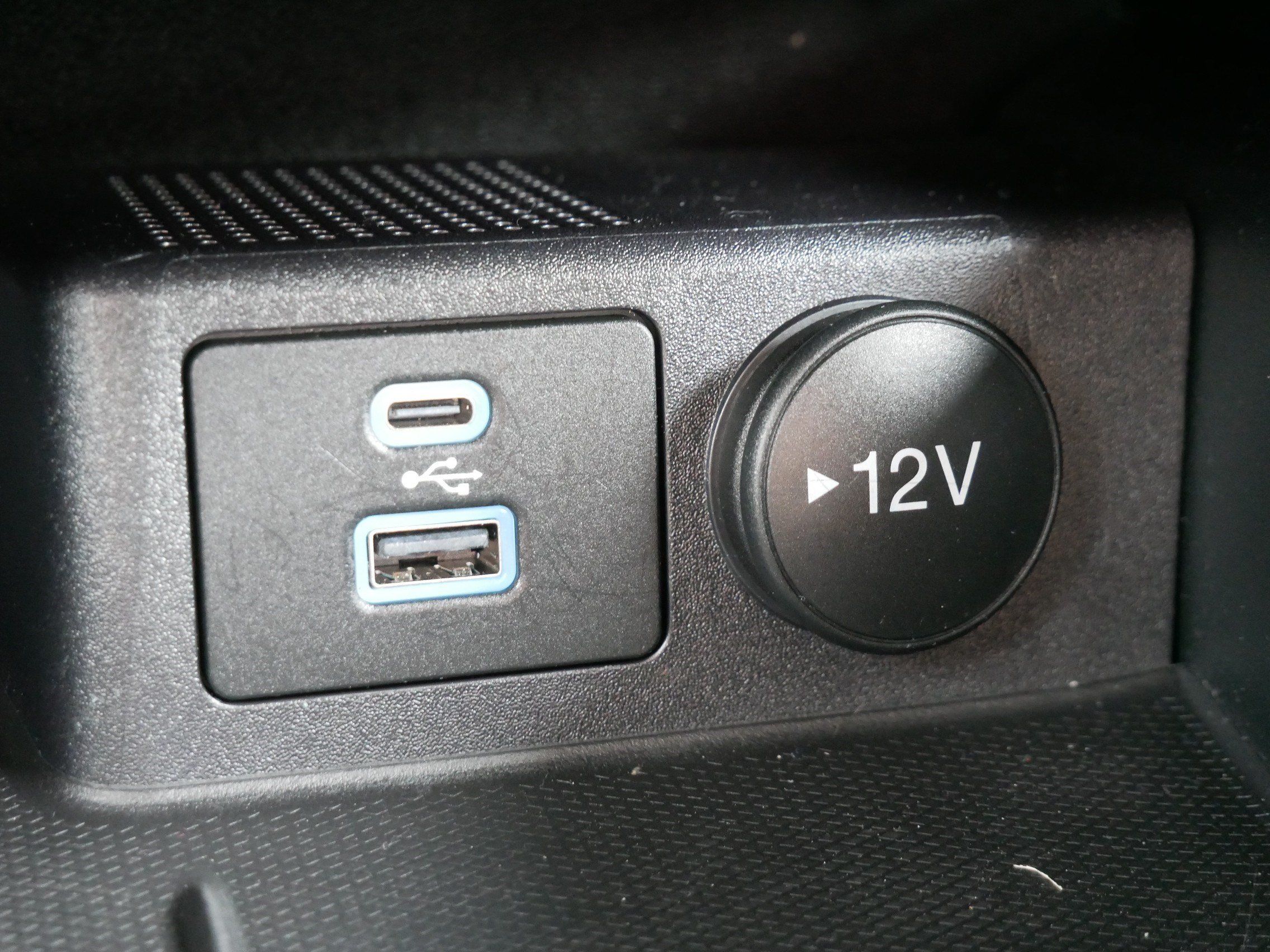 Used 2023 Ford Escape Active w/ Tech Pack #1 AWD/4WD image 29