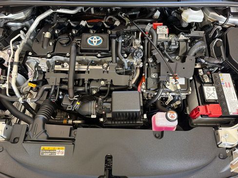 Used 2024 Toyota Corolla SE image 34