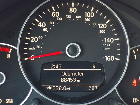 Used 2012 Volkswagen Beetle 2.5 FWD image 28