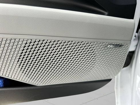 New 2026 Hyundai Elantra Limited FWD image 18