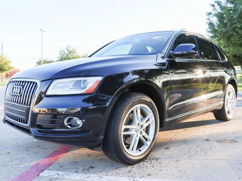 Used 2016 Audi Q5 2.0T Premium Plus w/ Technology Package image 3