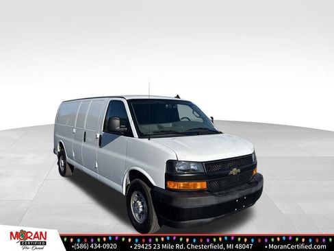 Used 2023 Chevrolet Express 3500 Extended w/ Driver Convenience Package image 7