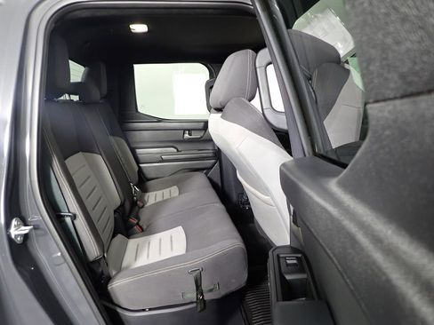 Used 2025 Toyota Tacoma TRD Sport image 33