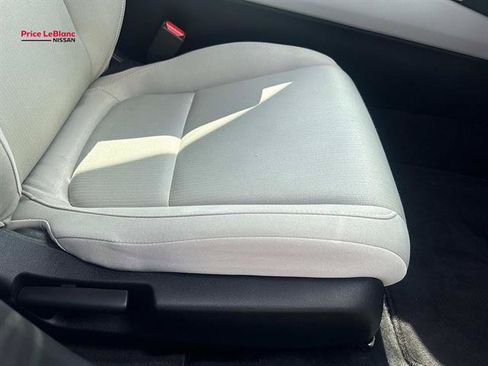 Used 2019 Honda Accord LX image 10