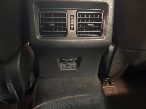 Used 2025 Toyota Camry LE image 23