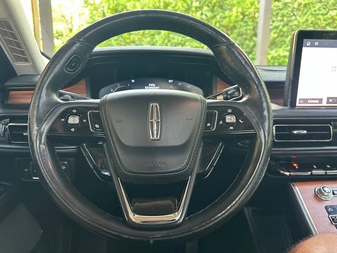 Used 2020 Lincoln Aviator Reserve w/ Equipment Group 201A AWD/4WD image 16