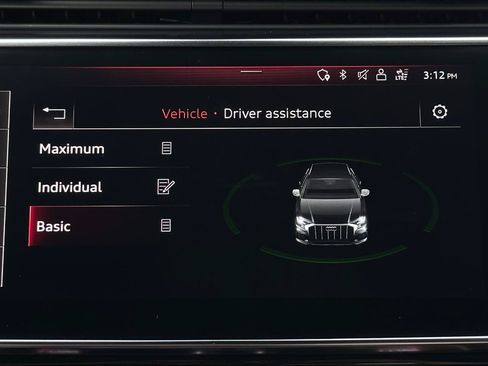 Used 2019 Audi Q8 Prestige w/ Luxury Package AWD/4WD image 29