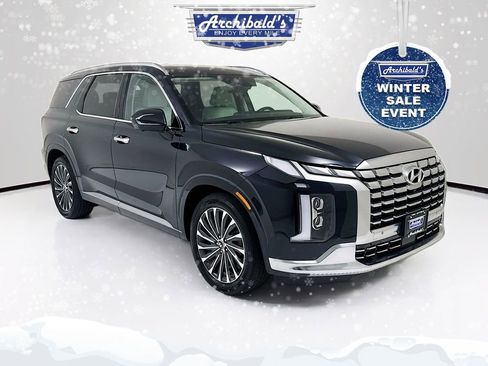 Used 2024 Hyundai Palisade Calligraphy image 1