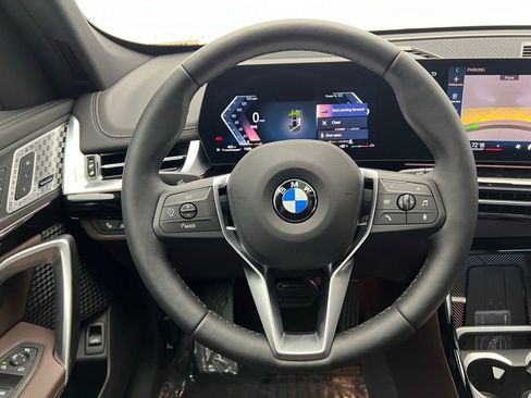 Used 2025 BMW X1 xDrive28i w/ Premium Package image 17