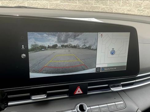 New 2025 Hyundai Elantra SEL image 22