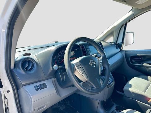 Used 2020 Nissan NV200 SV FWD image 5