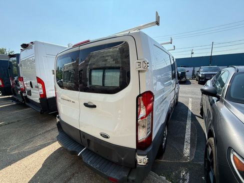 Used 2016 Ford Transit 150 130 Low Roof w/ Exterior Upgrade Package RWD image 8